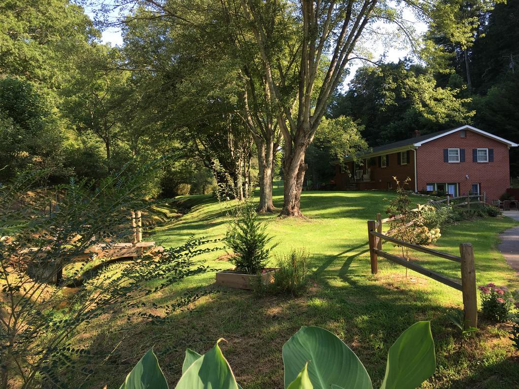 The Ashe Farm Bed and Breakfast Marshall Buitenkant foto